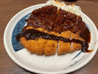 味噌カツとソースカツ