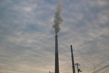 『エントツの煙  大気汚染  』SDGs地球環境   コンビナート工場汚染 