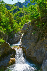 Vythos Waterfall in der Enipeas-Schlucht oberhalb von Litochoro, Griechenland