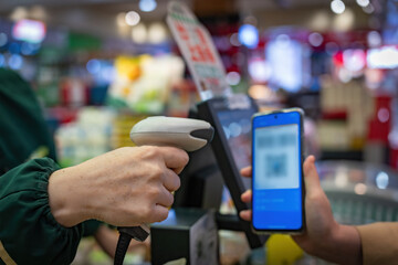 Contactless mobile payment in supermarket for shopping