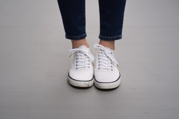 Casual Urban Footwear: A Stylish Pair of White Sneakers Perfect for Everyday Adventures and Trendy Outfits