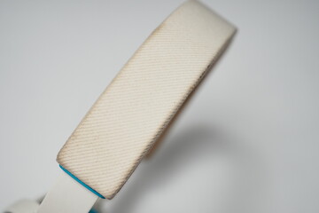 Bose SoundLink OE Wireless Bluetooth On-Ear Headphones in White and Blue