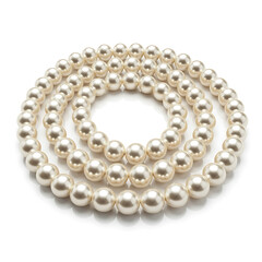 Obraz premium Elegant strand of lustrous white pearls on a white background