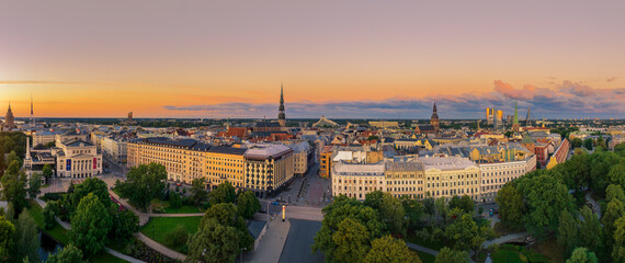Obraz premium Birds eye view of the old city of Riga, Latvia. Captured in summer during sunrise.