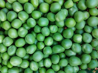 green peas background