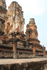 ruined buddhist (?) temple (wat mahathat) in sukhothai in thailand