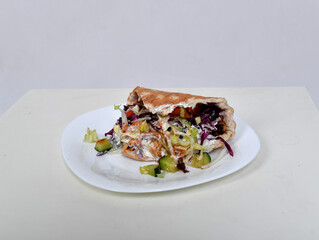 döner kebap dürrum lecker frisch alufolie tüte verpackung verpackt fastfood