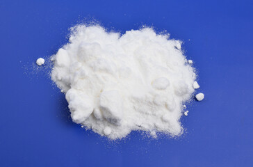 Inulin powder. Group of naturally occurring polysaccharides produced by many types of plant