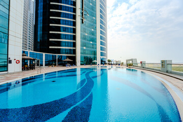Enjoy breathtaking rooftop pool views on Al Reem Island, Abu Dhabi — where sleek skyscrapers meet luxury living. The perfect urban escape for relaxation under the open sky