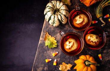 Haloween spicy apple cider drink