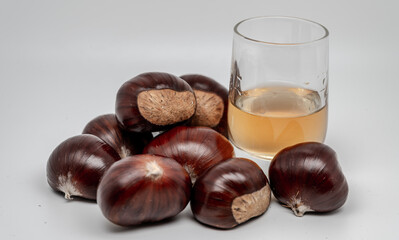 A composition of a typically autumnal fruit, such as the chestnut, which enhances its beauty and details.