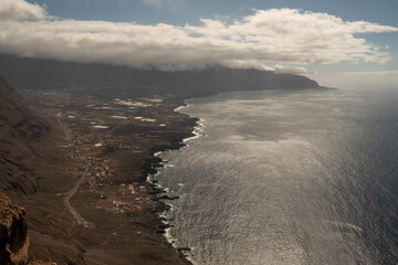 Vista del Valle de El Golfo desde el Mirador de La Pe&ntilde;a