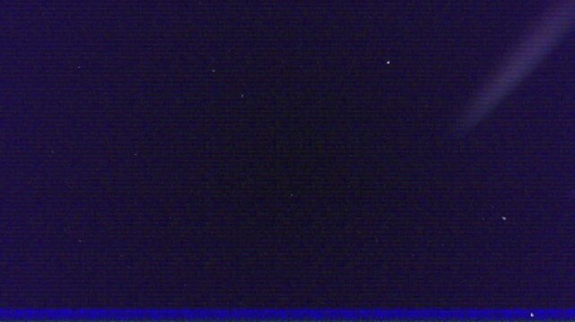 Scan lines flickering and band shifting from blue to teal in noise starting with dark frame