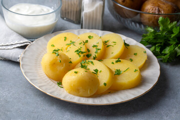 A plate of boiled potatoes