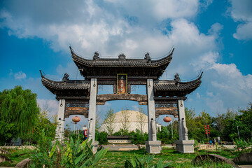 The quiet old alleys are peaceful