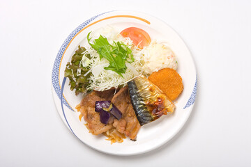 食堂の日替わり定食｜Cafeteria-Style Daily Special Set Meal (Top View)