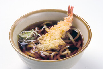 食堂の天ぷらうどん（関東風つゆ）