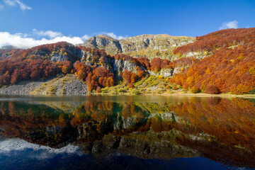autumn colors, Frignano Regional Park, Lake Santo, Lake Baccio, colorful forests, Pievepelago, Modena