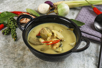 Thai green chicken curry with coconut