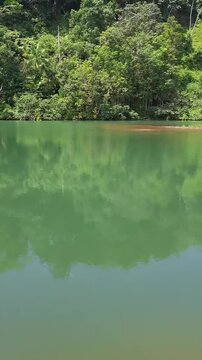 lagoa azul em serra do navio, amap&aacute;