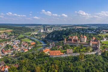 Ausblick auf die idyllische Stadt Harburg am Rieskrater in Bayerisch-Schwaben © ARochau