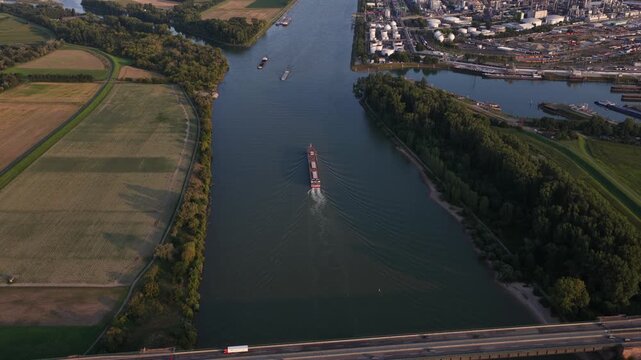 Chemical industry in the ludwigshafen near Mannheim, Germany.