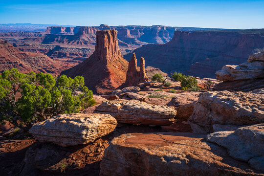 hiking to marlboro point near dead horse point state park in utah, usa