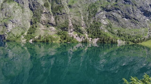 Blick &uuml;ber den Obersee zur Alm