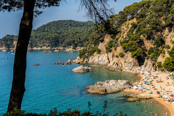 Obraz premium Girona, Spain-August 13, 2025. View of Sa Boadella Cala from Santa Clotilde Gardens, Lloret de Mar, Costa Brava, Spain