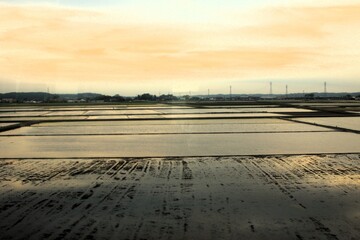 鹿島臨海鉄道からの車窓風景　夕暮れの田園地帯