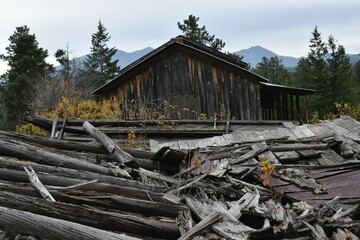 log cabin in the mountains