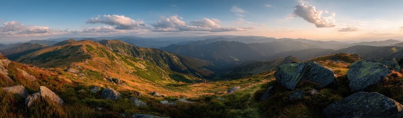 Obraz premium Panoramic mountain vista at sunset