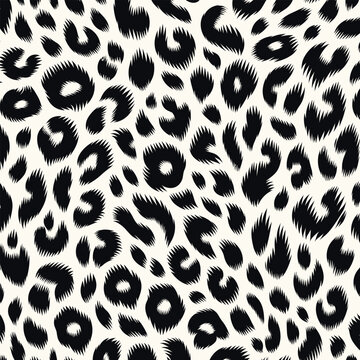 Realistic white leopard fur pattern texture vector with seamless camouflage background perfect for fashion prints, textile projects, and decorative wallpapers.