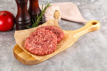 Raw round beef cutlet minced meat