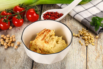 Natural chickpea hummus with paprika