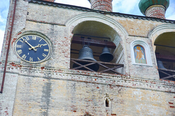 Borisoglebsky Monastery, Bell tower with chimes