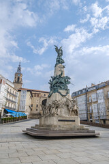 Fototapeta premium Battle of Vitoria Monument Virgen in Blanca Square Vitoria Gasteiz, Spain