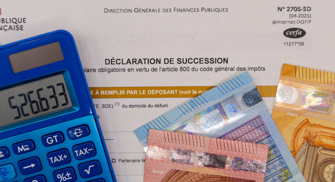 Le document administratif de d&eacute;claration de succession (imp&ocirc;ts) en France.