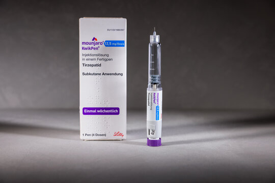 Mounjaro - Tirzepatid KwikPEN und Spritze zur Behandlung von Typ-2-Diabetes und Gewichtsreduktion und den Blutzucker zu kontrollieren
