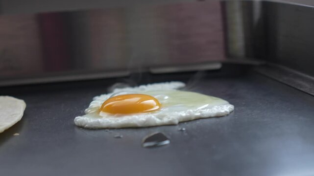 Coocking egg 