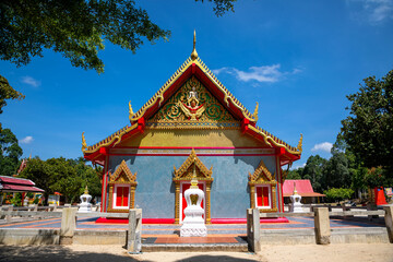 Obraz premium Little colorful Buddhist temple in Thailand