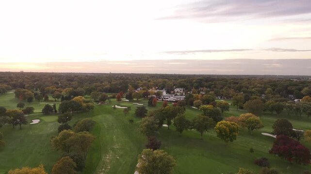  Aerial Drone View of Glen Oak Country Club in Glen Ellyn During Fall | Vibrant Autumn Golf Course Scenery&rdquo; Experience the beauty of Glen Oak Country Club in Glen Ellyn, Illinois, 