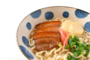 沖縄そば（三枚肉）