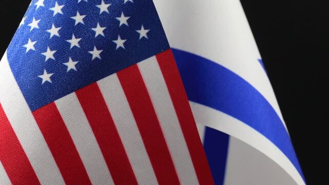 Rotating US and Israeli flags