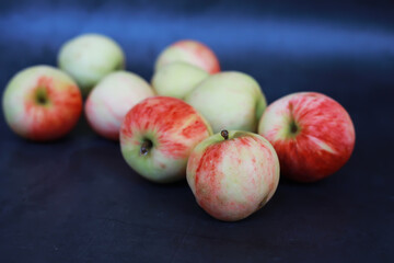 Fresh Red and Green Apples on Dark Background: Crisp Fruit Photography for Health and Harvest Themes