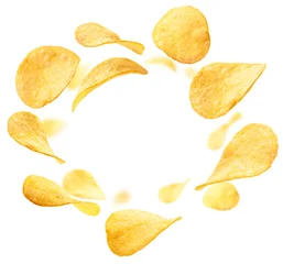 Fototapete Zu Essen Potato chips levitate on a white background  © butenkow