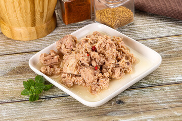 Canned tuna fish in the bowl