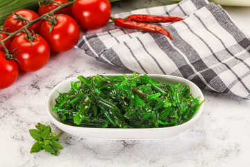 Gourmet chuka salad with sesame