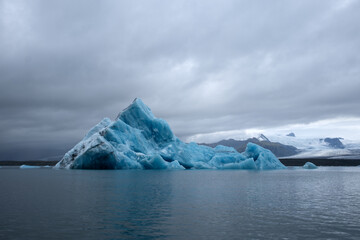 Icebergs from the Breiðamerkurjökull Glacier floating in the Jökulsárlón Glacier Lagoon in Iceland