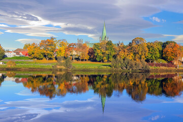 River Nidelva and the cathedral Nidarosdomen in Trondheim